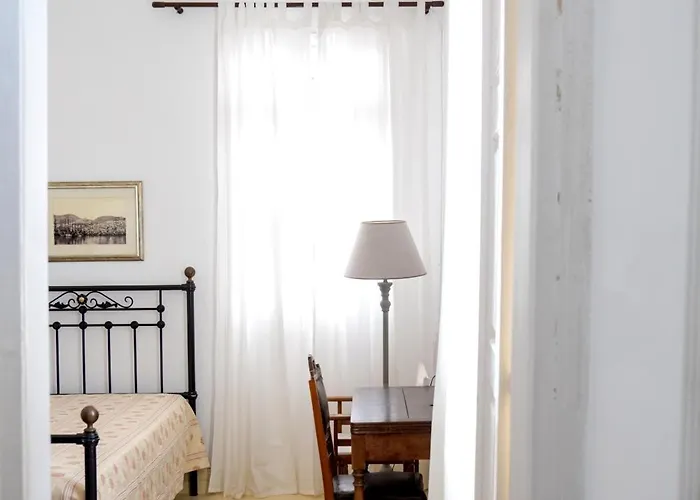 Eugenia * 에르무폴리