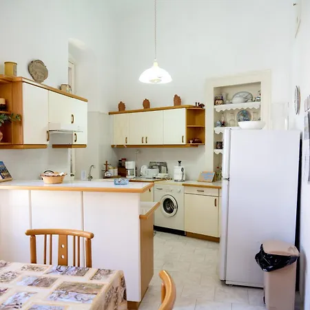 Eugenia Apartament Ermupoli