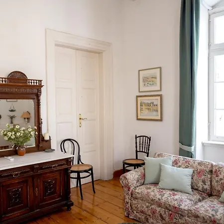 Apartament Eugenia Ermupoli